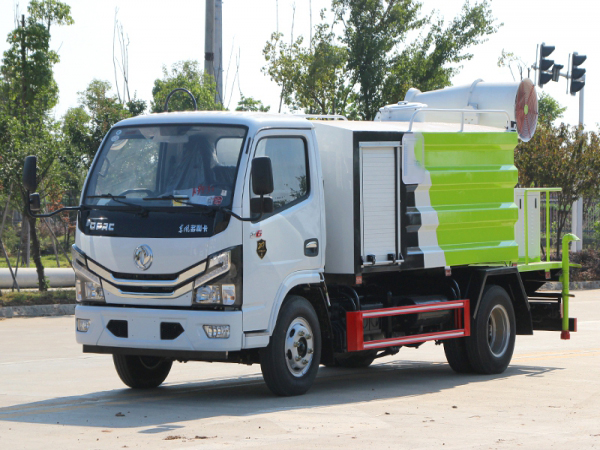 國(guó)六東風(fēng)4.5噸 藍(lán)牌 抑塵車