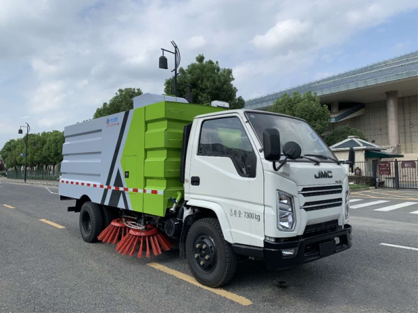 國(guó)六江鈴凱銳掃路車