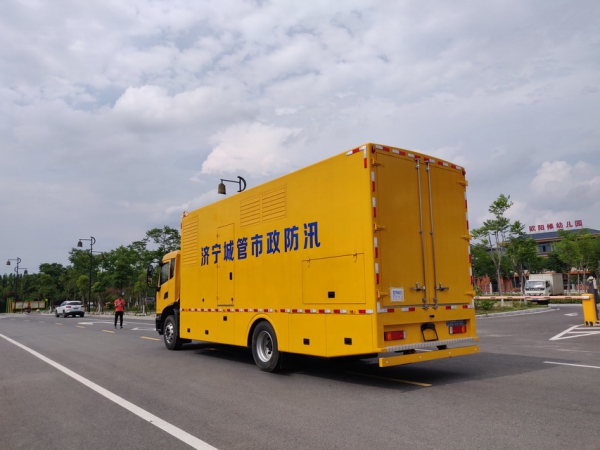 東風天錦2000方大流量排水車